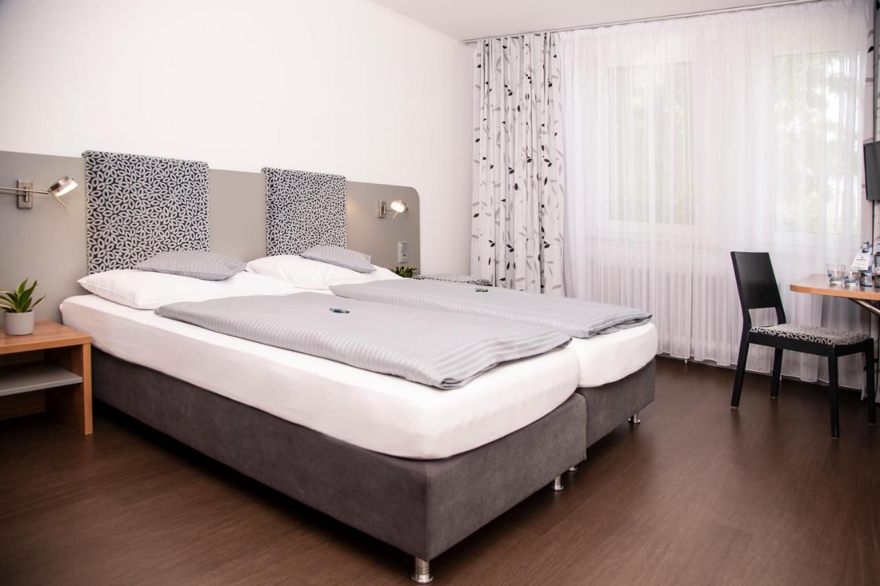 Hotel Russweiher Eschenbach in der Oberpfalz Екстериор снимка